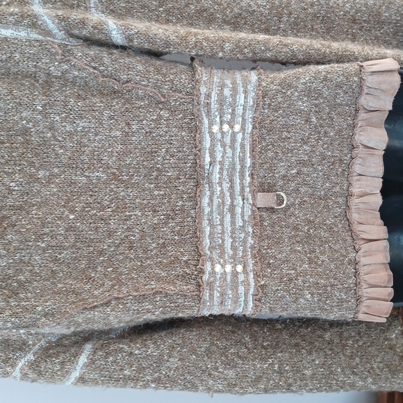 Boho funky feminine Oatmeal Beige Sweater Size M - Picture 7 of 10